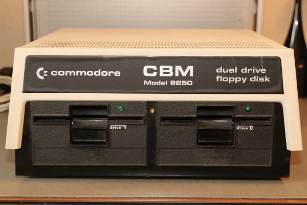 CBM 8250 Doppelfloppy