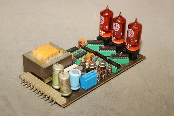 EVM 100 Voltmeter