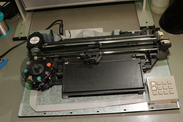 HP 7440A ColorPro Plotter