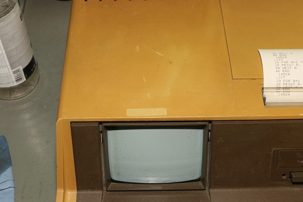 HP-85 Gehäusegilb