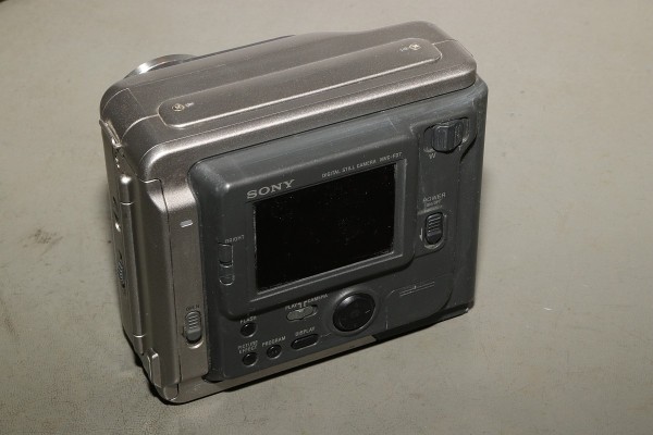 Sony Mavica MVC-FD7