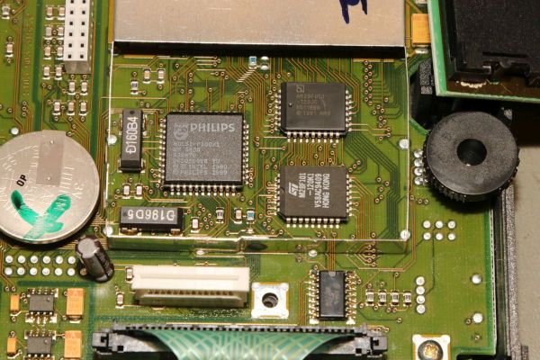 Philips P100