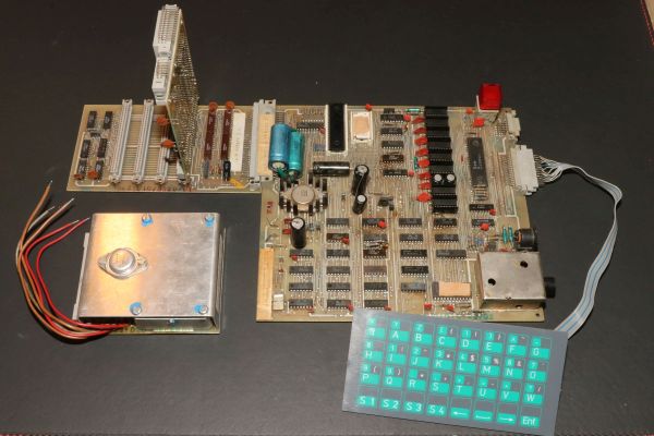 Robotron Z1013