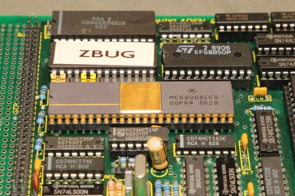 EMUF08